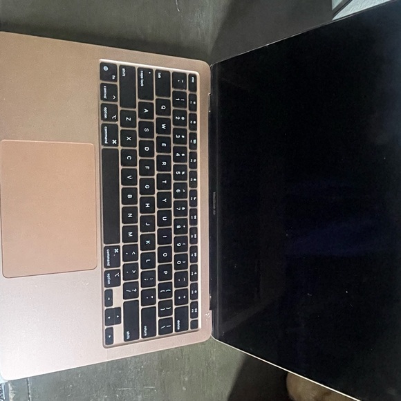 Apple MacBook Air - Rose Gold